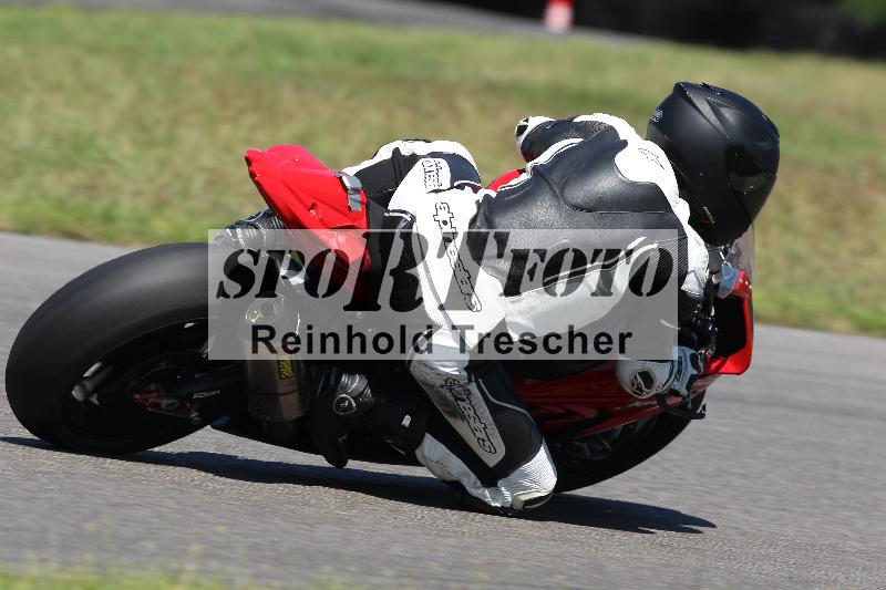 /Archiv-2022/35 05.07.2022 Speer Racing ADR/Gruppe rot/backside